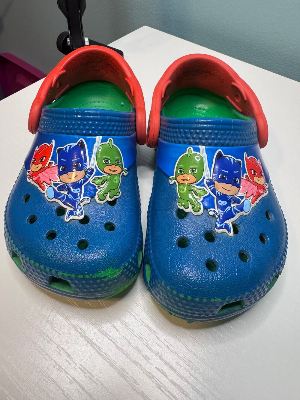 Crocs Kids C7 PJ Masks Fun Lab Blue Clogs Slip On Water Shoes Sandals Comfort